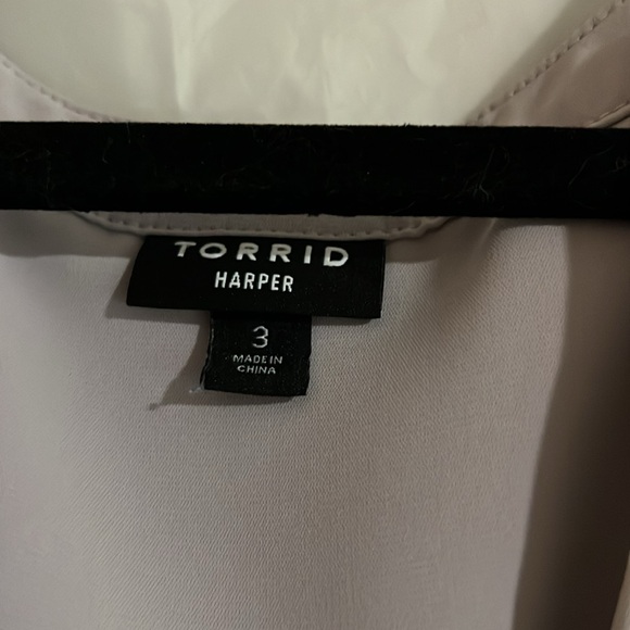 Torrid Harper Blouse Size 3X - Picture 4 of 5